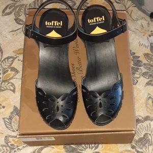 Swedish Hasbeens Flora Wedge